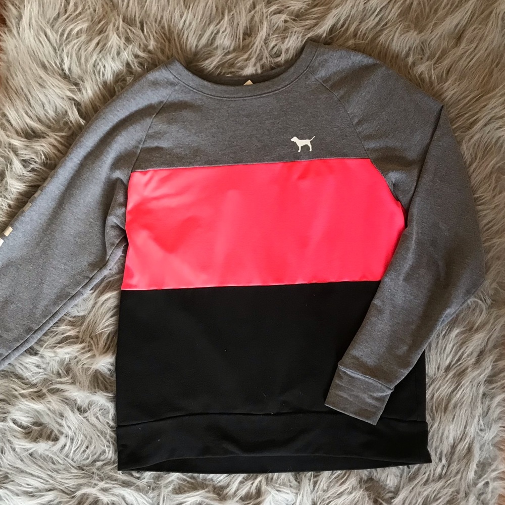 VS crewneck